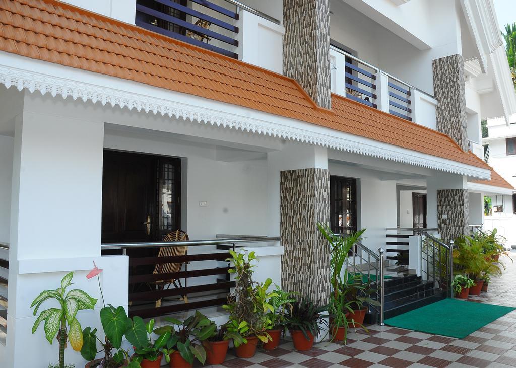 Greenfield Inn Thiruvananthapuram Extérieur photo