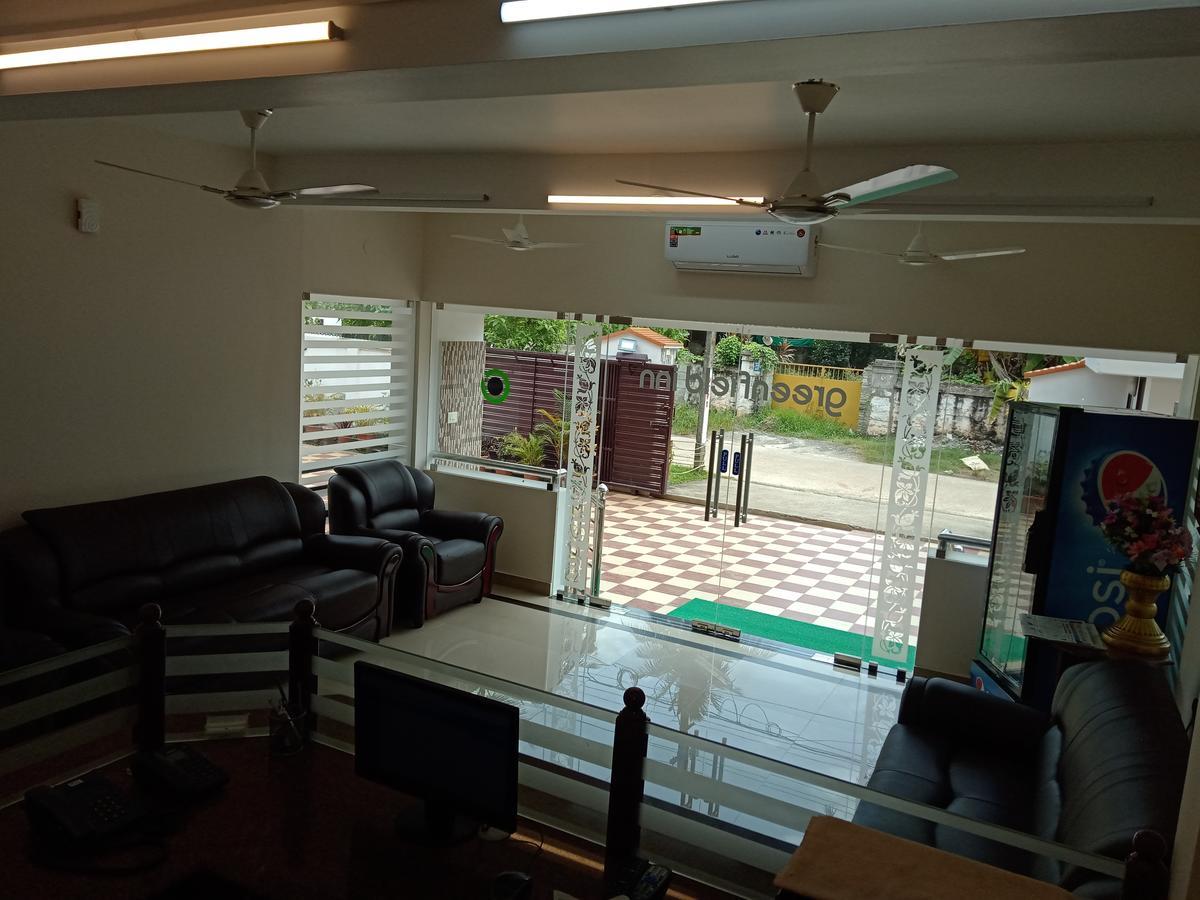 Greenfield Inn Thiruvananthapuram Extérieur photo